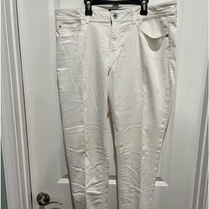 Jordache white Skinny Jeans, Sz 18